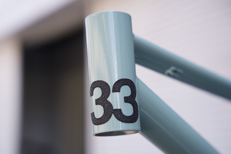 日本に最適化されたハードテイルマウンテンバイク。UnAuthorized "NEW" 33rpm