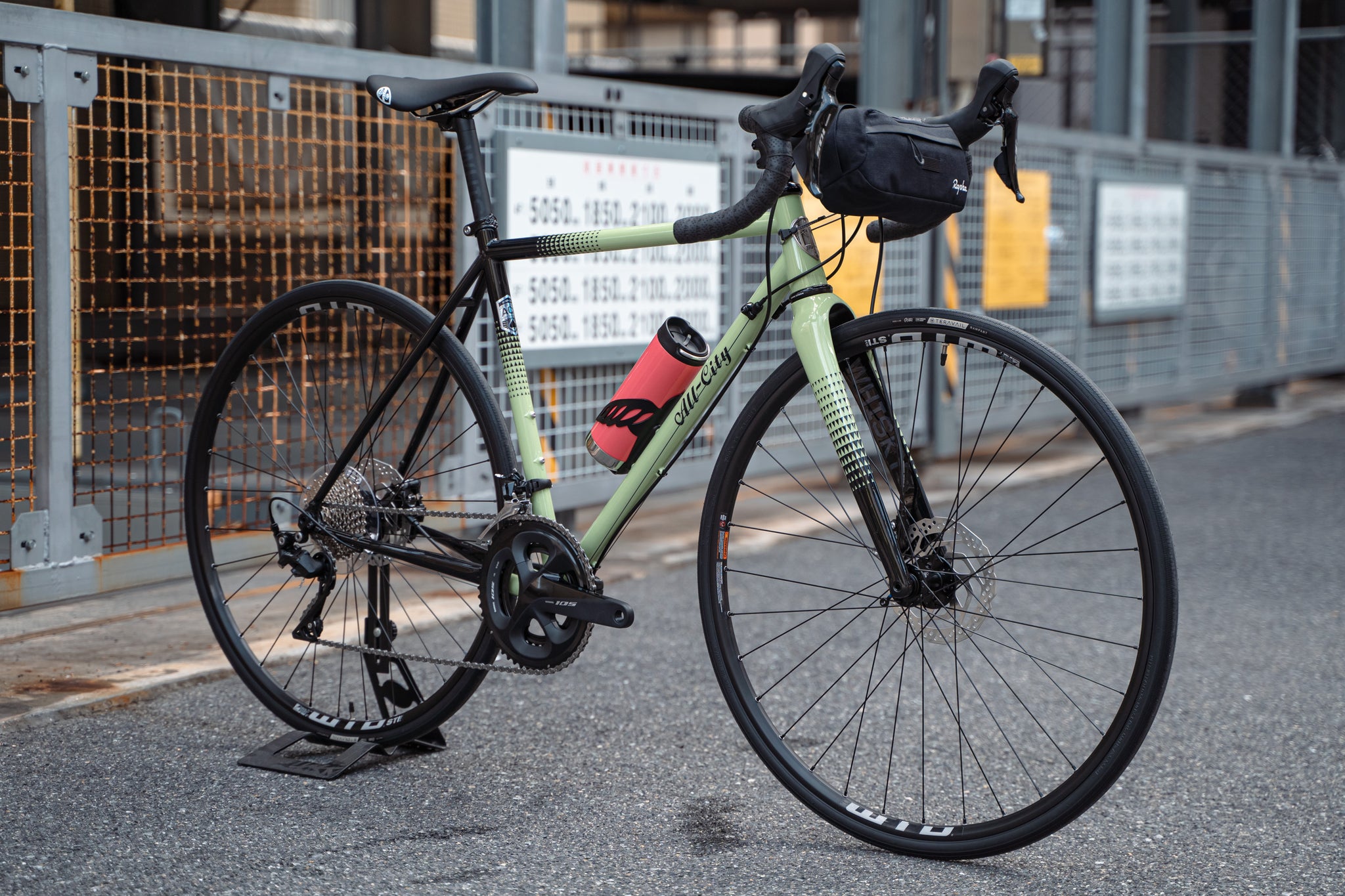 CHERUBIMのストックフレーム「CORSA」 – CyclingEX CLASSIC