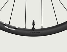 画像をギャラリービューアに読み込む, OQUO RC30 TEAM カーボンホイールセット | エンデュランス・グラベルロード対応 1425g
