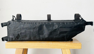 ADCANATHA Bag a Bond DCF Hybrid/BLACK
