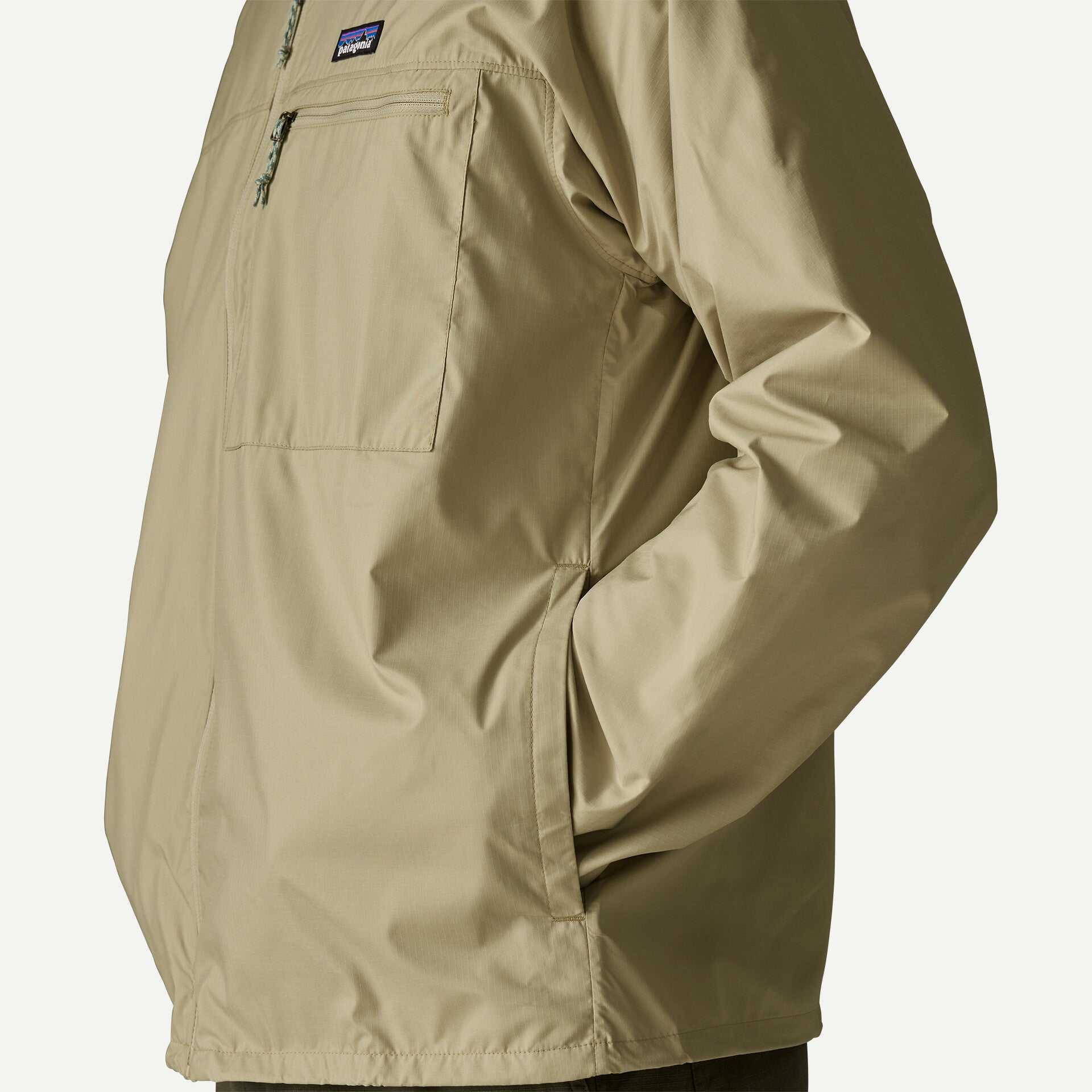 Patagonia ライト＆バリアブル ジャケット 軽量ウインドブレーカー