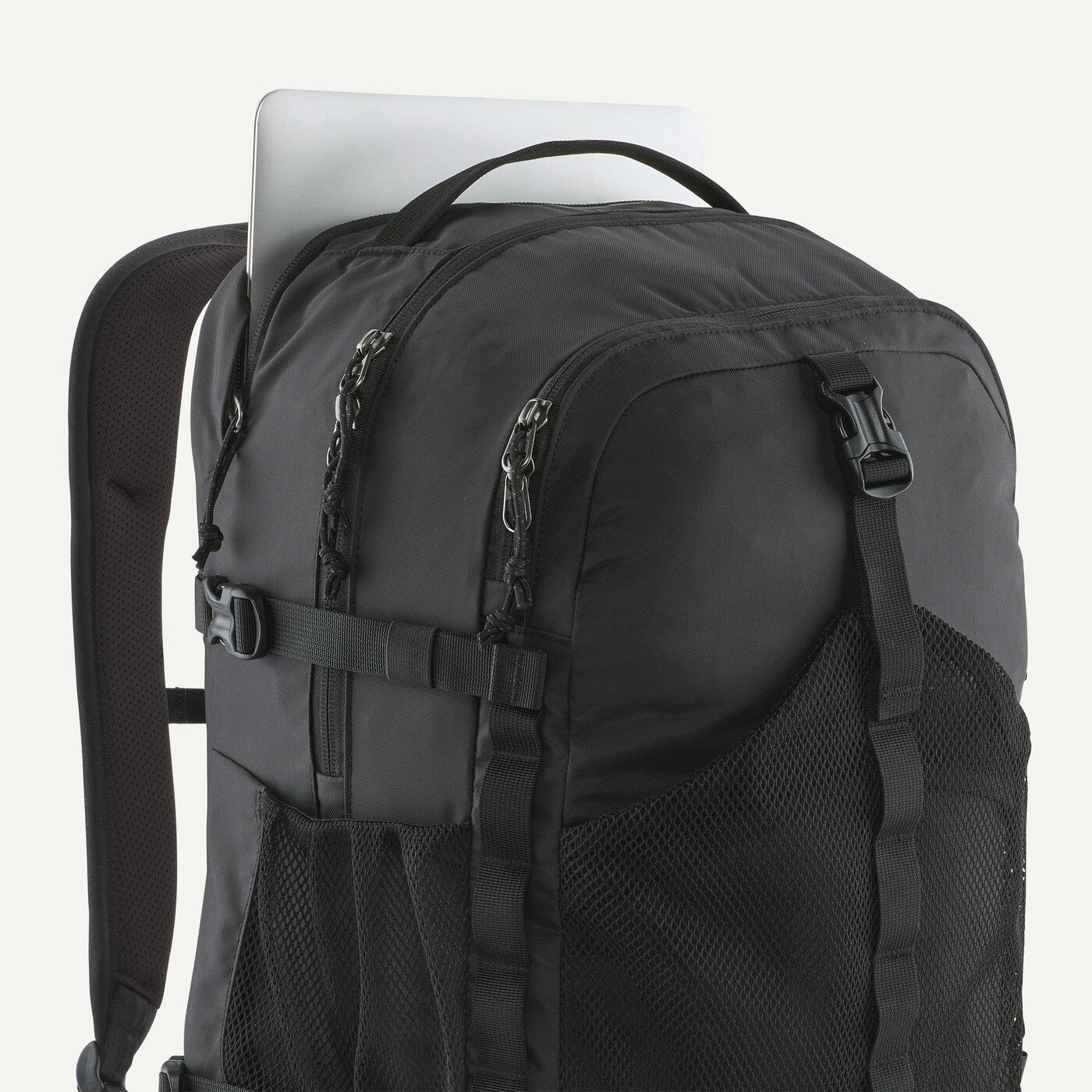 Patagonia レフュジオ デイパック 30L 防水PCコンパートメント