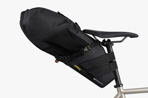 APIDURA アピデュラ サドルバッグ 防水 バイクパッキング ロード BLOG 軽量、高耐久、そして高い防水性を誇るハイスペックなライト