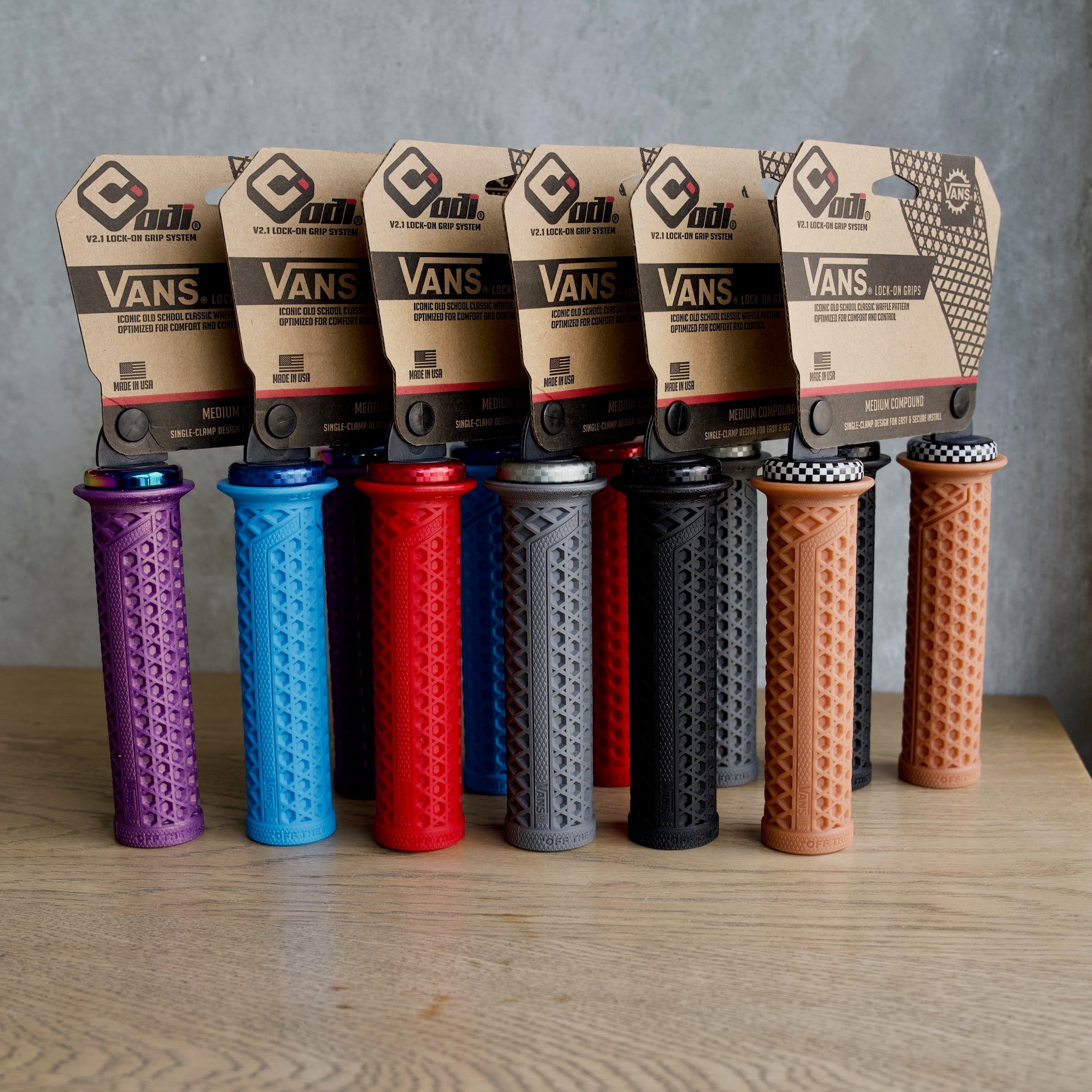 ODI Vans V2.1 Lock-On Grips グリップ