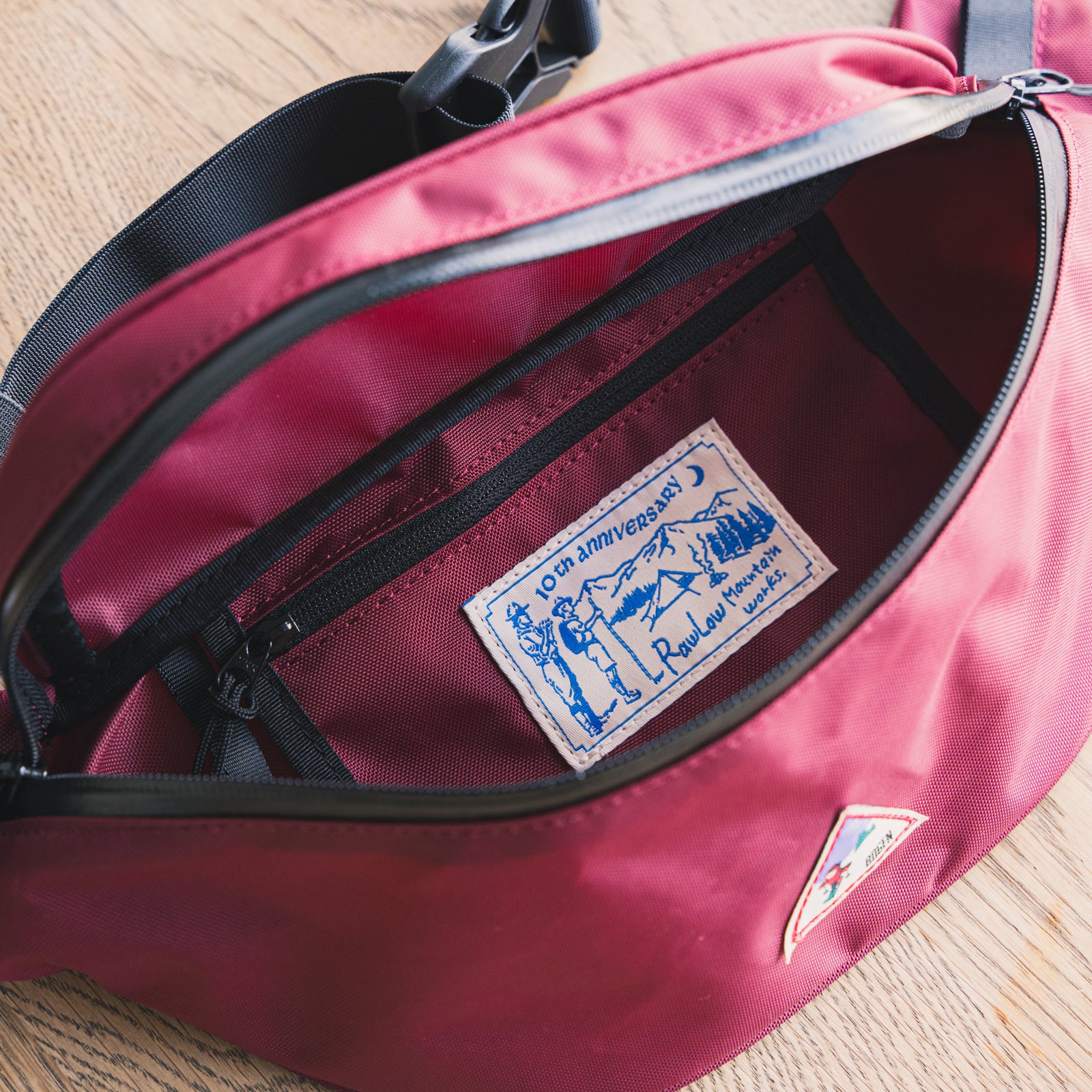 Rawlow Mountain Works Pisten Pack（BOGEN edition）ロウロウ