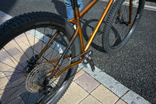 Load image into Gallery viewer, 【ご予約】KONA UNIT X 完成車 Gloss Metallic Gold 2026年モデル
