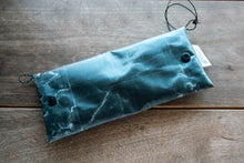 Load image into Gallery viewer, tade qui / riders wallet / Dyneema Composite Fabric 5.0oz Hybrid / Grumpy別注
