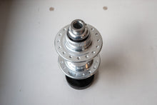 画像をギャラリービューアに読み込む, 【10%オフ】CHRIS KING R45D センターロック セラミック シルバー 32h リアのみ
