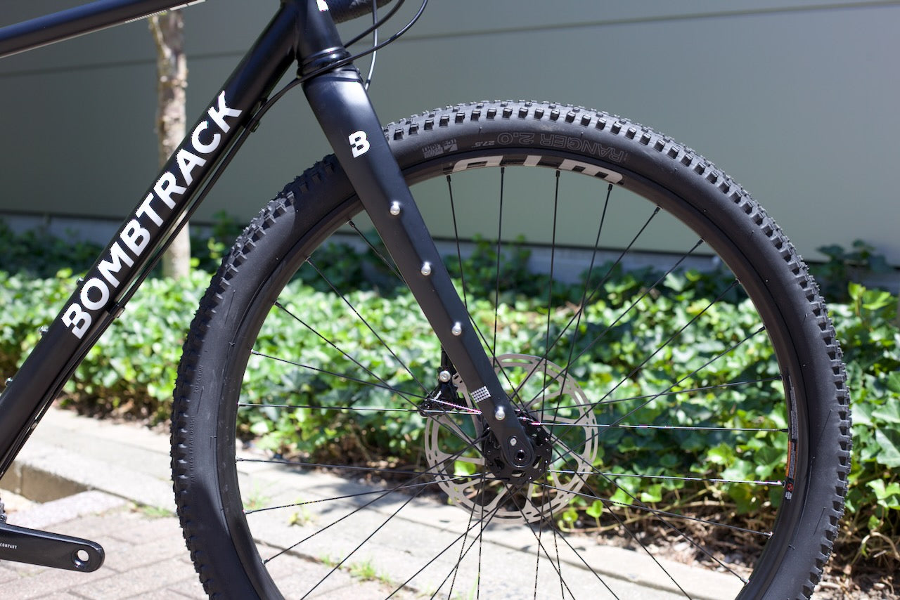 Bombtrack Hook EXT Sサイズ グラベルバイク カスタム車両 Bombtrack