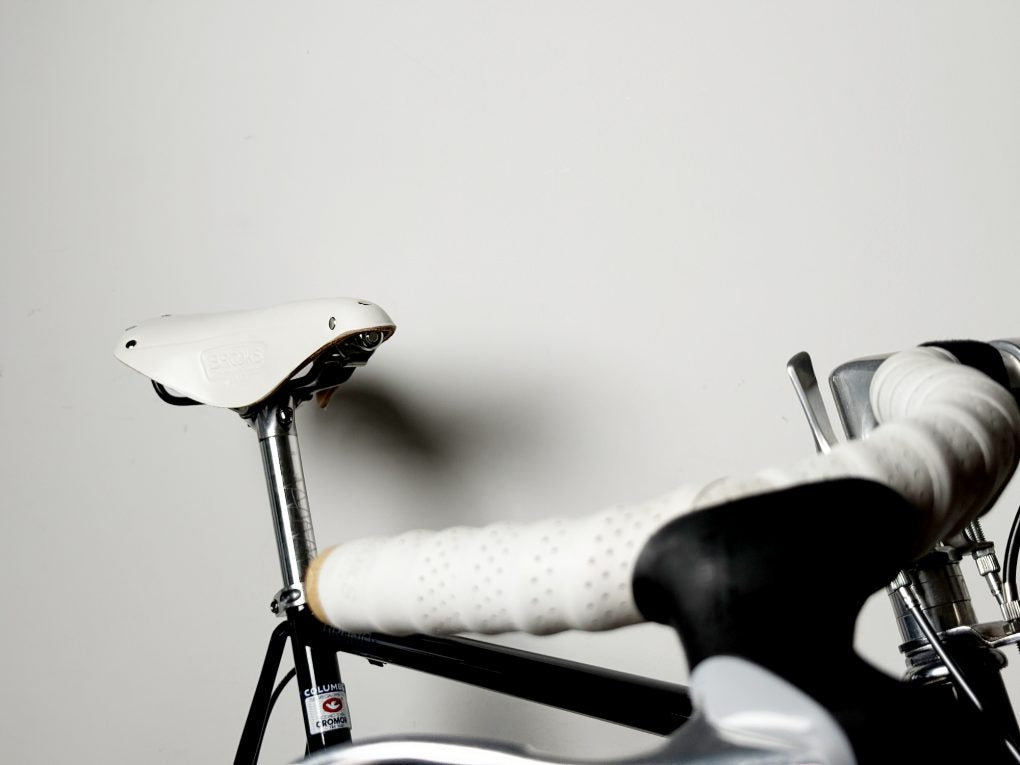 BROOKS B17 STANDARD WHITE｜ブルックス 定番レザーサドル 限定