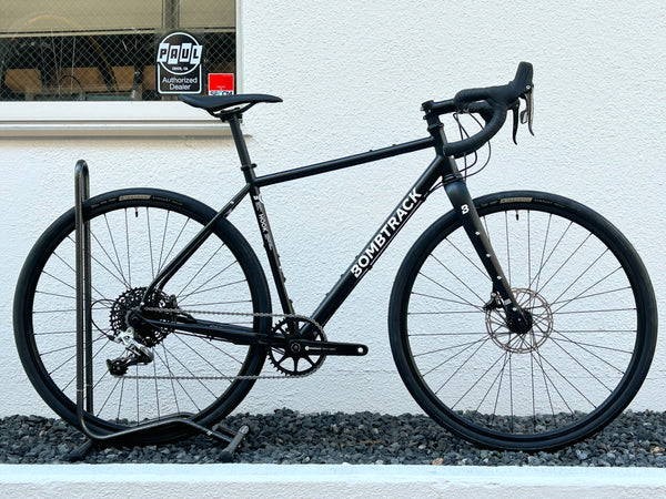 BOMBTRACK HOOK EXT – 700Cカスタム仕様 ＋650Bホイール付属 – Grumpy