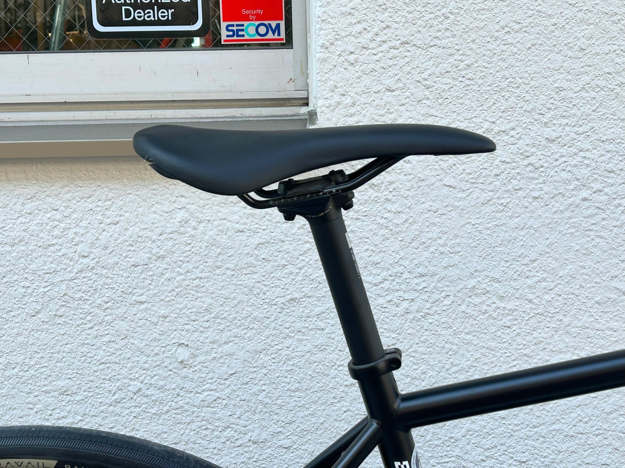 BOMBTRACK HOOK EXT – 700Cカスタム仕様 ＋650Bホイール付属 – Grumpy