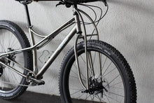 Load image into Gallery viewer, JonesBikes / Jones Titanium Spaceframe with Truss Fork Thru-Axle
