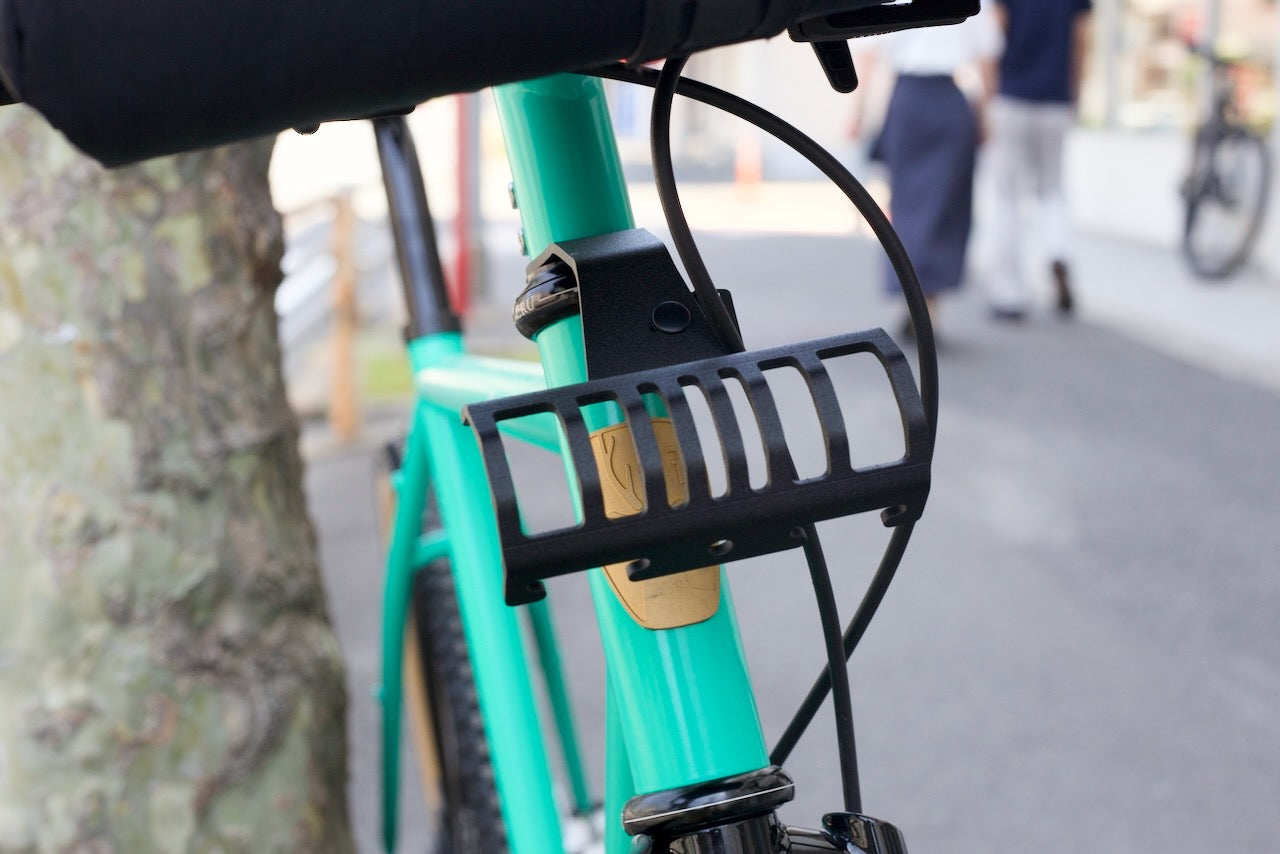 RESTRAP バンパーバー｜フロントバッグを支える多機能サポートバー