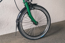 Load image into Gallery viewer, BROMPTON C Line Explore 12spd (Mハンドル、ラック有り) レーシンググリーン ブロンプトン
