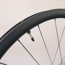 画像をギャラリービューアに読み込む, SHIMANO GRX カーボンホイールセット (MICRO SPLINE) WH-RX880 チューブレス対応 シマノ
