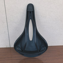 画像をギャラリービューアに読み込む, 【中古】BROOKS C17 CARVED ブルックス
