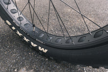 画像をギャラリービューアに読み込む, 【中古】Salsacycles Mukluk Sサイズ
