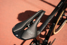 Load image into Gallery viewer, 実車写真：サドル（Prologo Nago R4 PAS）
