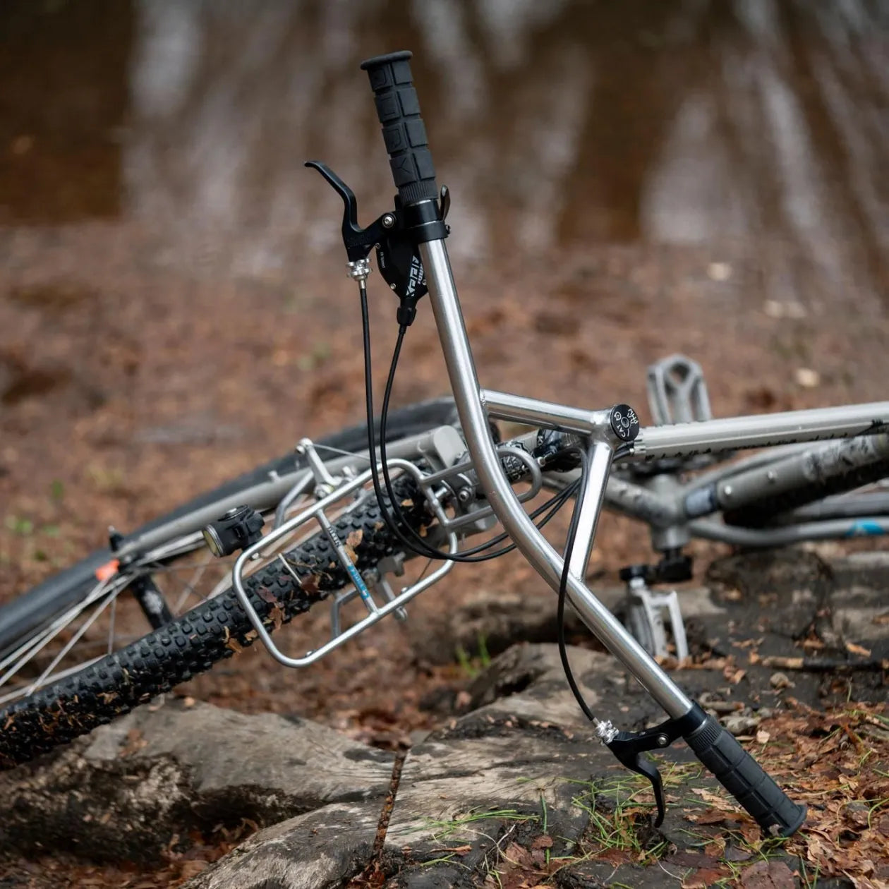 FAIRWEATHER bullmoose bar ブラック　ハンドル b903 bullmoose bar (BLACK) – BICYCLE STUDIO MOVEMENT