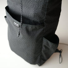 画像をギャラリービューアに読み込む, tade qui / bring back pack / waterproof high count 30D nylon / kasuri black
