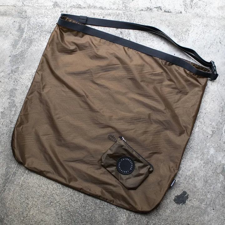 フェアウェザー 五月蝿く FAIRWEATHER packable sacoche x-pac coyote