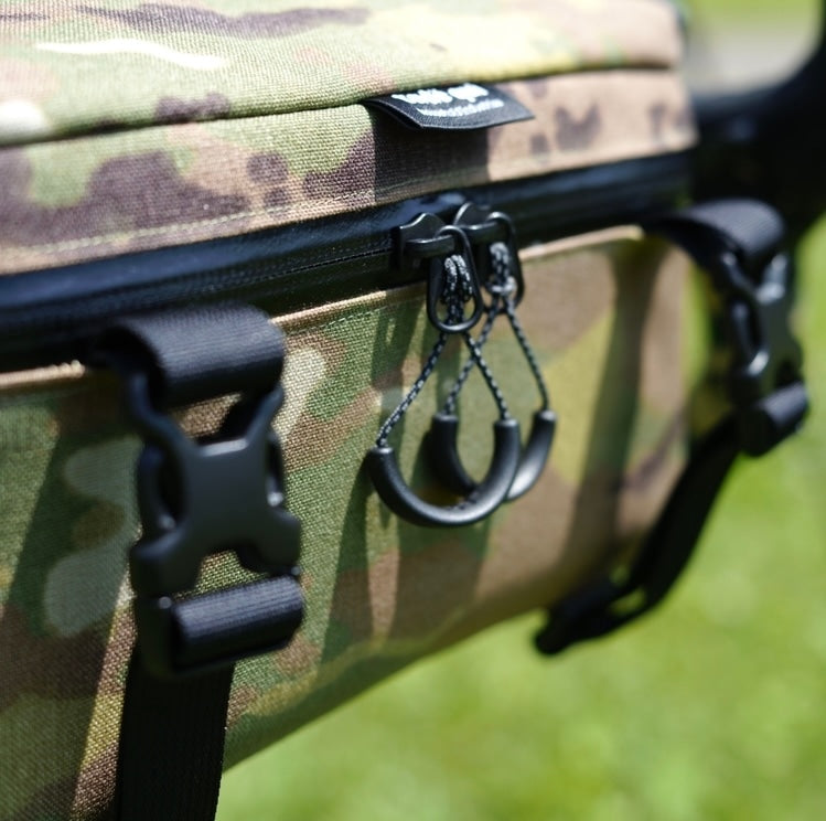 アクセサリー tade qui cunningham / MuitiCam Black cunningham / CORDURA®︎ 1000D MIL-SPEC / Black | tadequi
