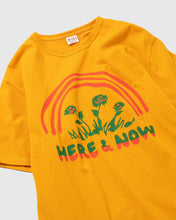Load image into Gallery viewer, HAVE A GREATFUL DAY T-SHIRT -HERE&amp;NOW Tシャツ GDC0518HRNW
