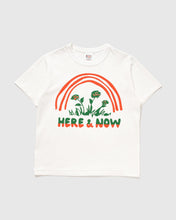 Load image into Gallery viewer, HAVE A GREATFUL DAY T-SHIRT -HERE&amp;NOW Tシャツ GDC0518HRNW
