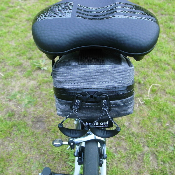 【美品】tade qui タデクイ サドルバッグ 2hour Tripper TADE QUI 2hour Tripper