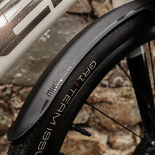 画像をギャラリービューアに読み込む, mucky nutz Zennor Front Gravel Guard lifestyle
