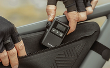 Load image into Gallery viewer, Topeak E-BOOSTER DIGITAL mini 電動ポンプ トピーク
