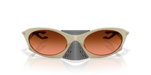 画像をギャラリービューアに読み込む, OAKLEY Plantaris Matte Sand 正面
