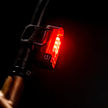 画像をギャラリービューアに読み込む, LEZYNE STRIP DRIVE PRO ALERT 400+ REAR レザイン
