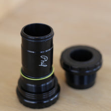 Load image into Gallery viewer, PhilWood  OUTBOARD BOTTOM BRACKET フィルウッド
