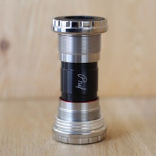 Load image into Gallery viewer, PhilWood Outboard bottom bracket Stainless フィルウッド・BB シマノ用・ステンレス

