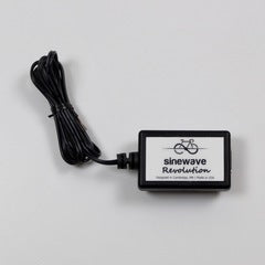 Sinewave Revolution USB充電機 バイクパッキング バイクツーリング