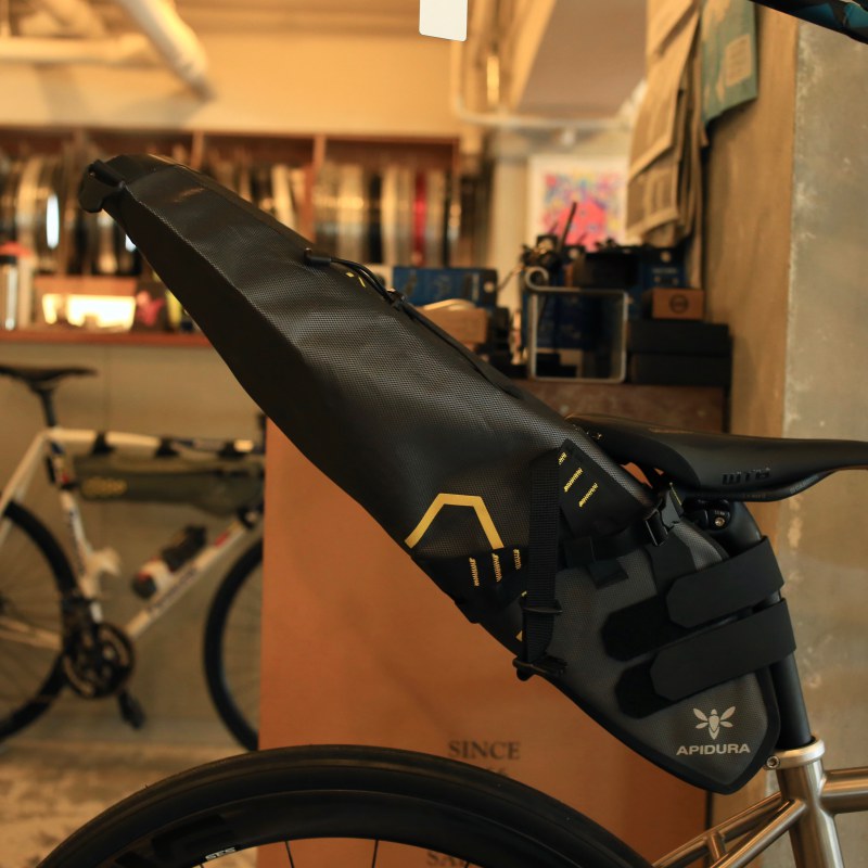 APIDURA(アピデュラ)サドルバッグ17L - 自転車